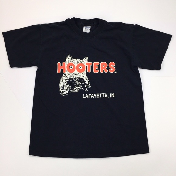 HOOTERS Black T-shirt Delightfully Tacky - Picture 2 of 8